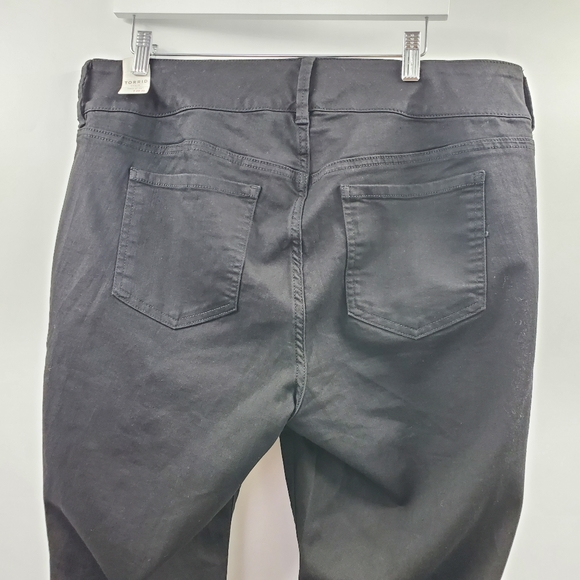 Torrid Black Jegging Skinny Jeans High Waisted Rise NEW - Picture 6 of 11